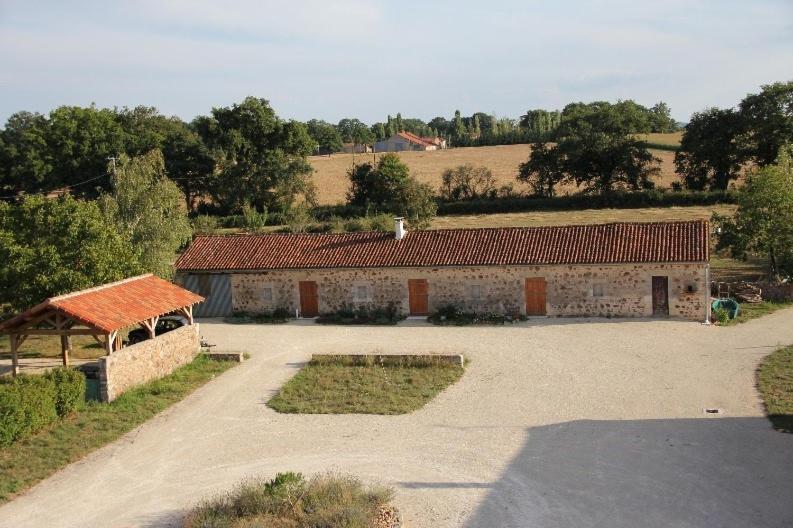 Gite Val Des Pres Villa Millac  Exterior foto